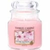 Yankee Candle Cherry Blossom Housewarmer Duftkerze -Pflegemittel Geschäft yankee candle housewarmer cherry blossom duftkerze 0411 kg 5038581009162